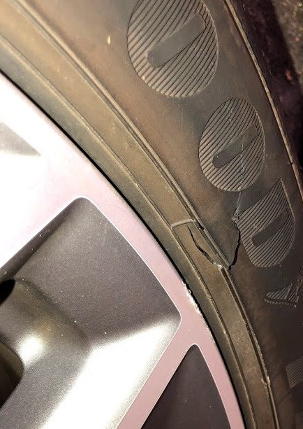 Klicke auf die Grafik für eine vergrößerte Ansicht

Name: tire2_af0d36eec1ffd86f8704eb9850a8f8a7384111a7.jpg
Ansichten: 543
Größe: 91,8 KB
ID: 426039