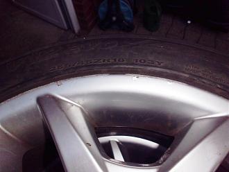 Klicke auf die Grafik für eine vergrößerte Ansicht  Name: 20221122 18 Zoll BMW Felgen 3.0d.JPG Ansichten: 0 Größe: 132,4 KB ID: 434118